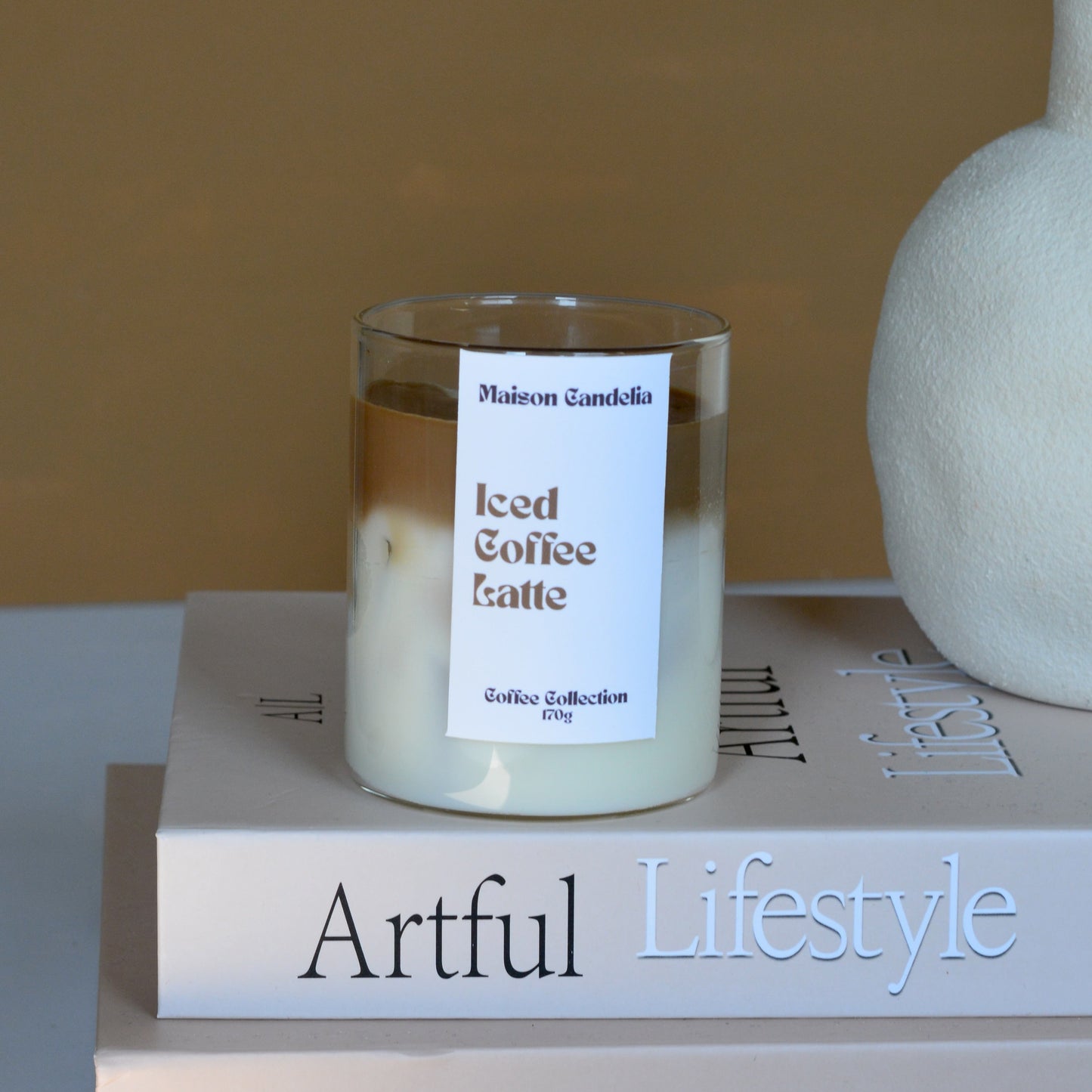 Bougie iced coffee latte 170g bougie parfumée effet boisson glacée réaliste Candelia Café